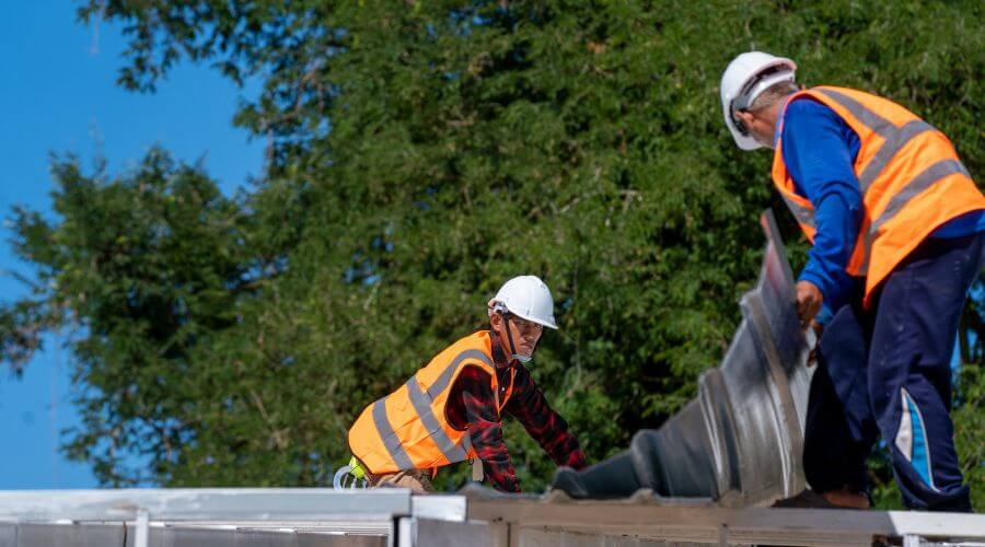 Professional new roof installation services in Saint Francis, WI